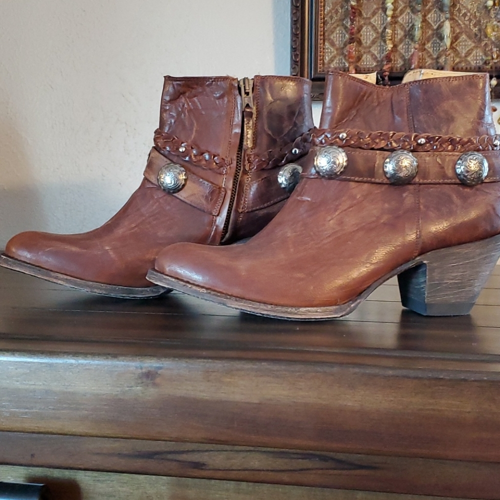 Idyllwild booties